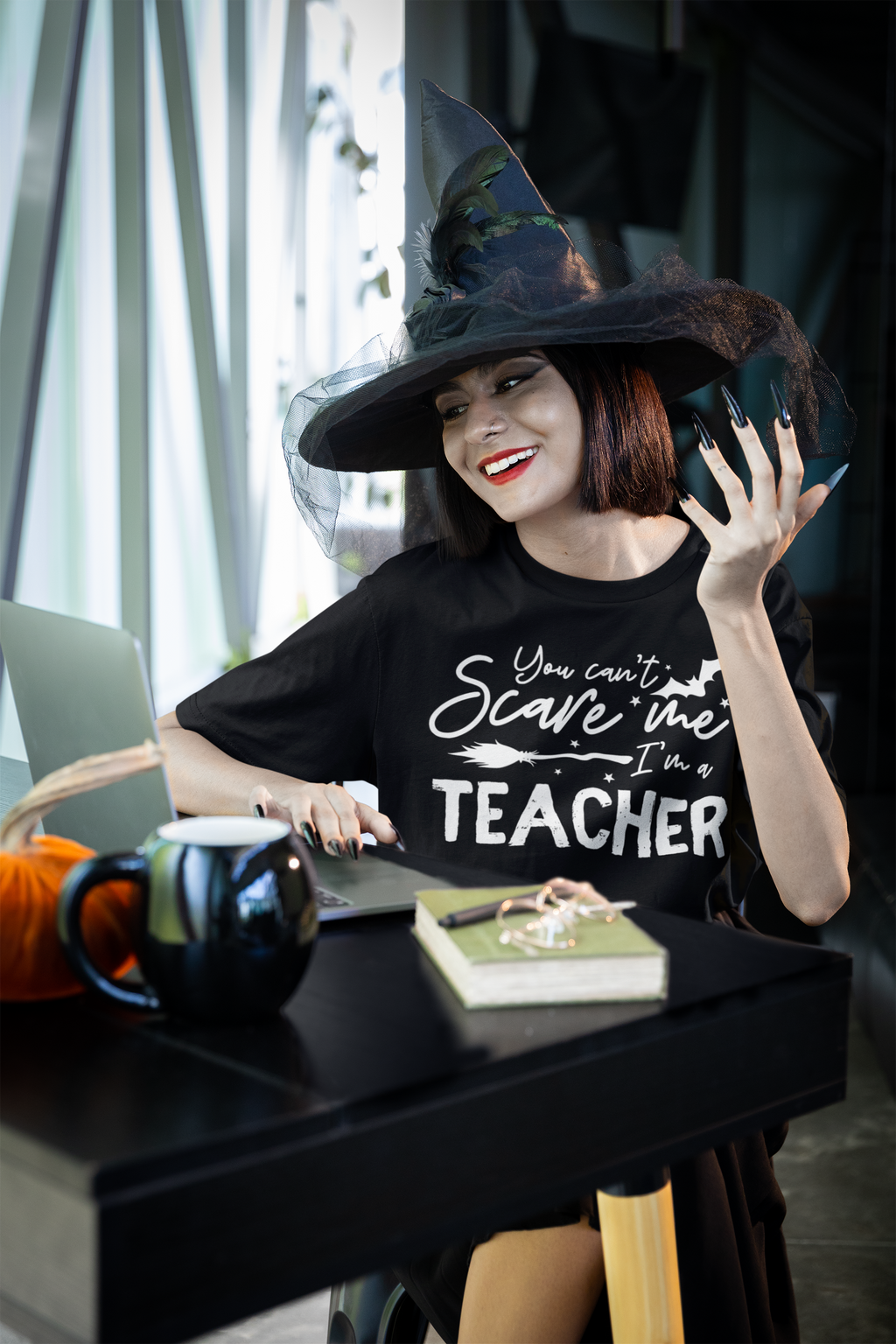 You can't scare me I'm a Teacher - Adult Unisex Halloween T-Shirt